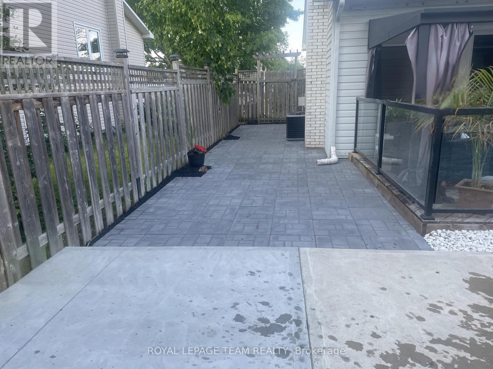 6 Stroughton Crescent, Ottawa, Ontario  K0A 3P0 - Photo 4 - X12819550