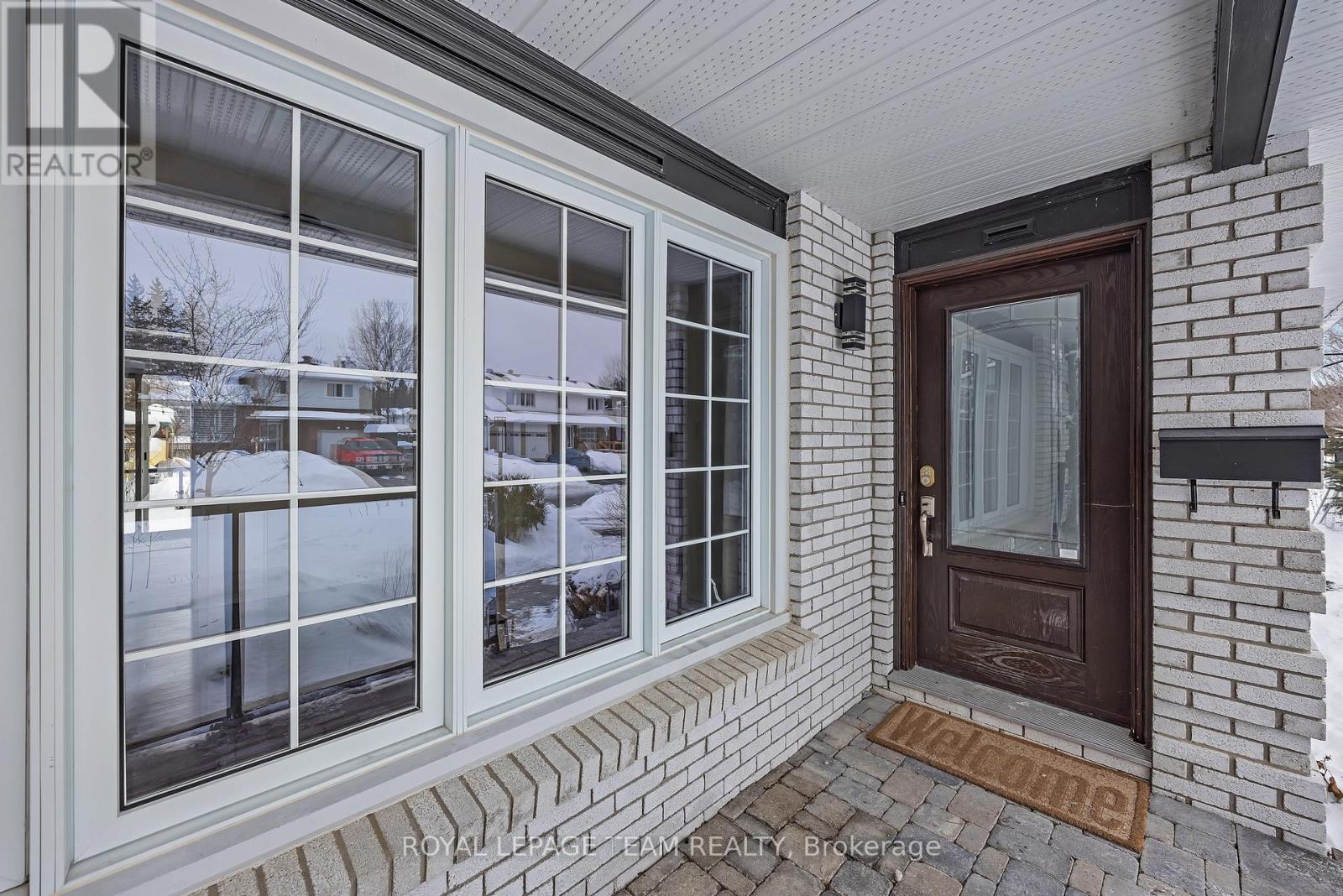 6 Stroughton Crescent, Ottawa, Ontario  K0A 3P0 - Photo 7 - X12819550