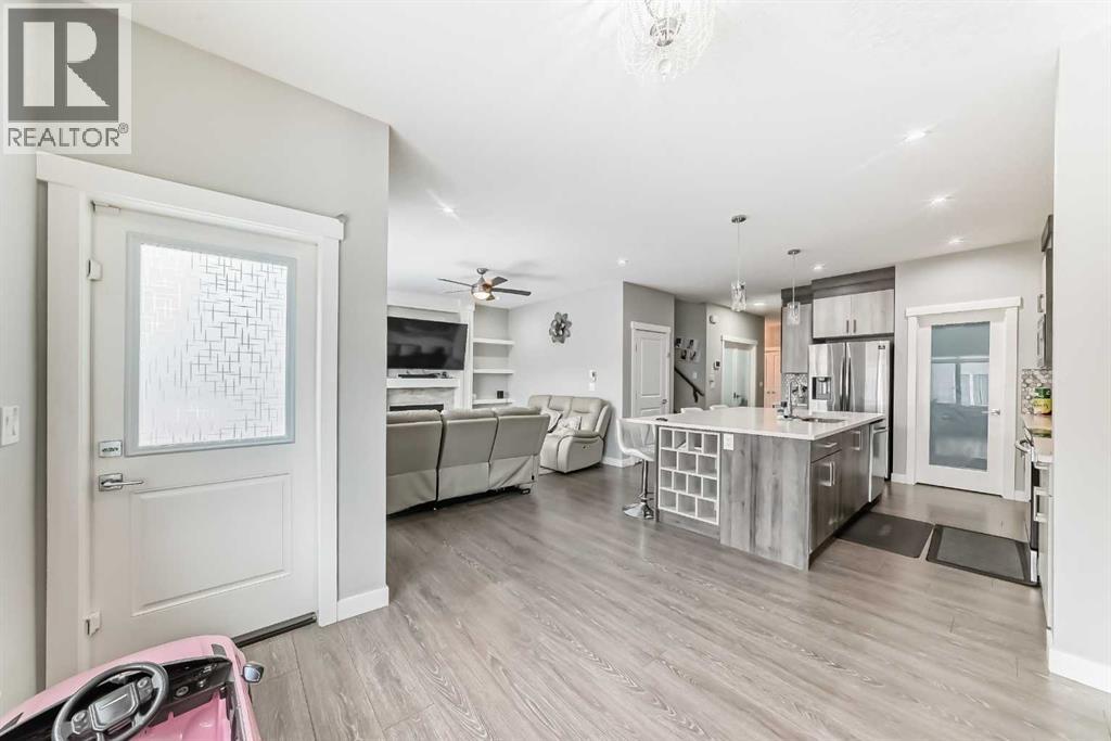 197 Baysprings Gardens SW, Airdrie, Alberta  T4B 5C5 - Photo 12 - A2290238