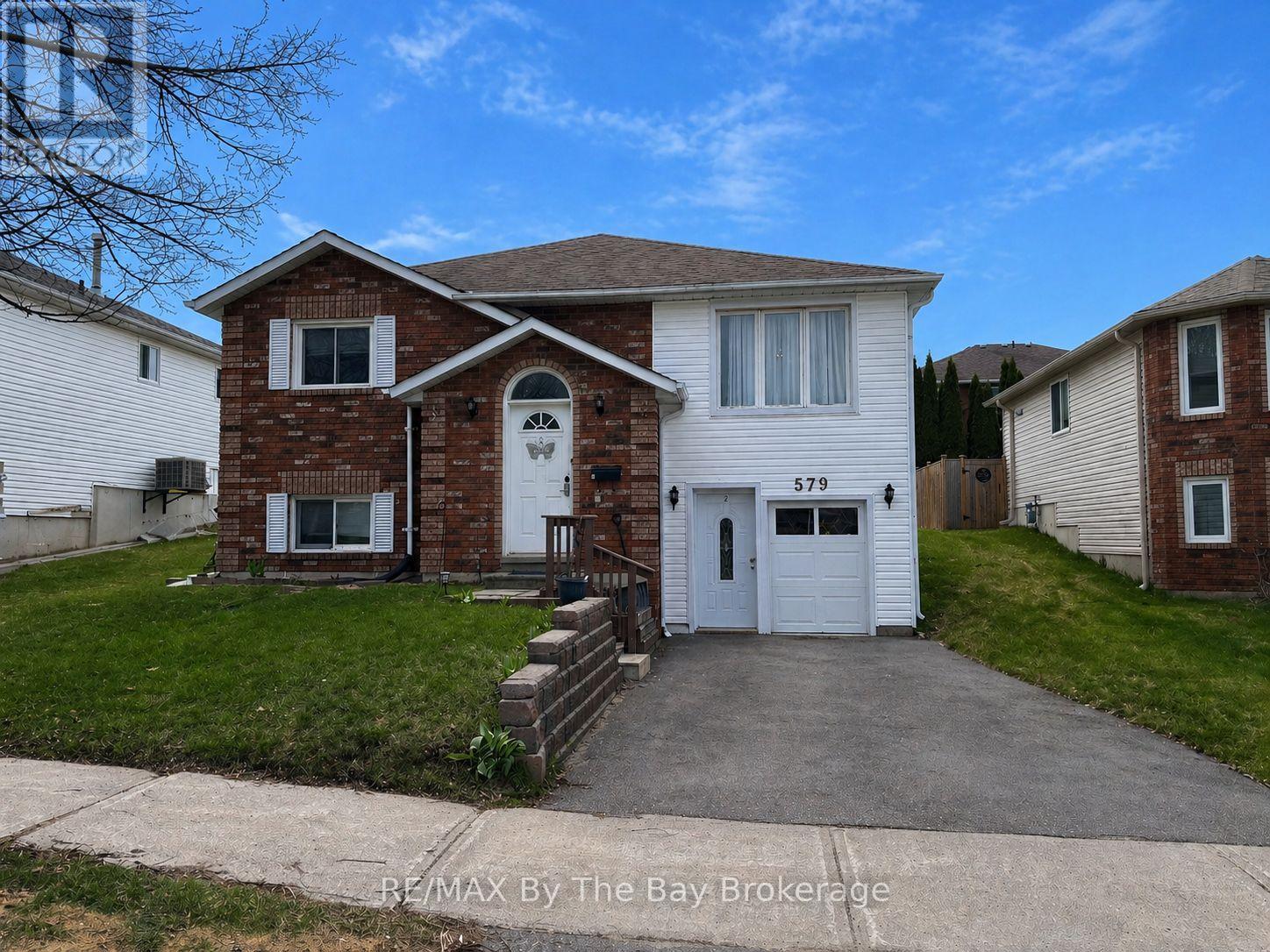 579 Wayne Crescent, Midland, Ontario  L4R 5E2 - Photo 3 - S13061040