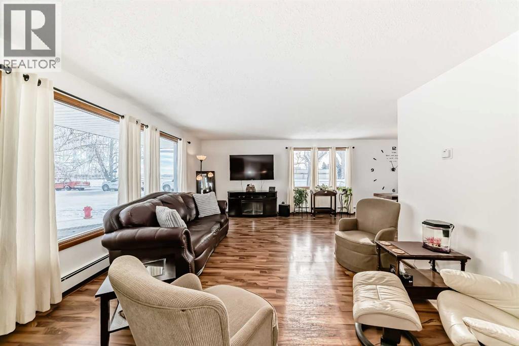 207 6a Avenue, Three Hills, Alberta  T0M 2A0 - Photo 15 - A2295128