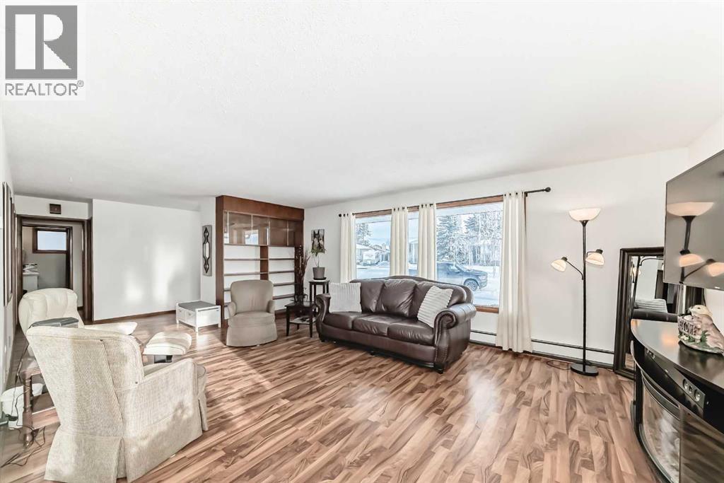 207 6a Avenue, Three Hills, Alberta  T0M 2A0 - Photo 19 - A2295128