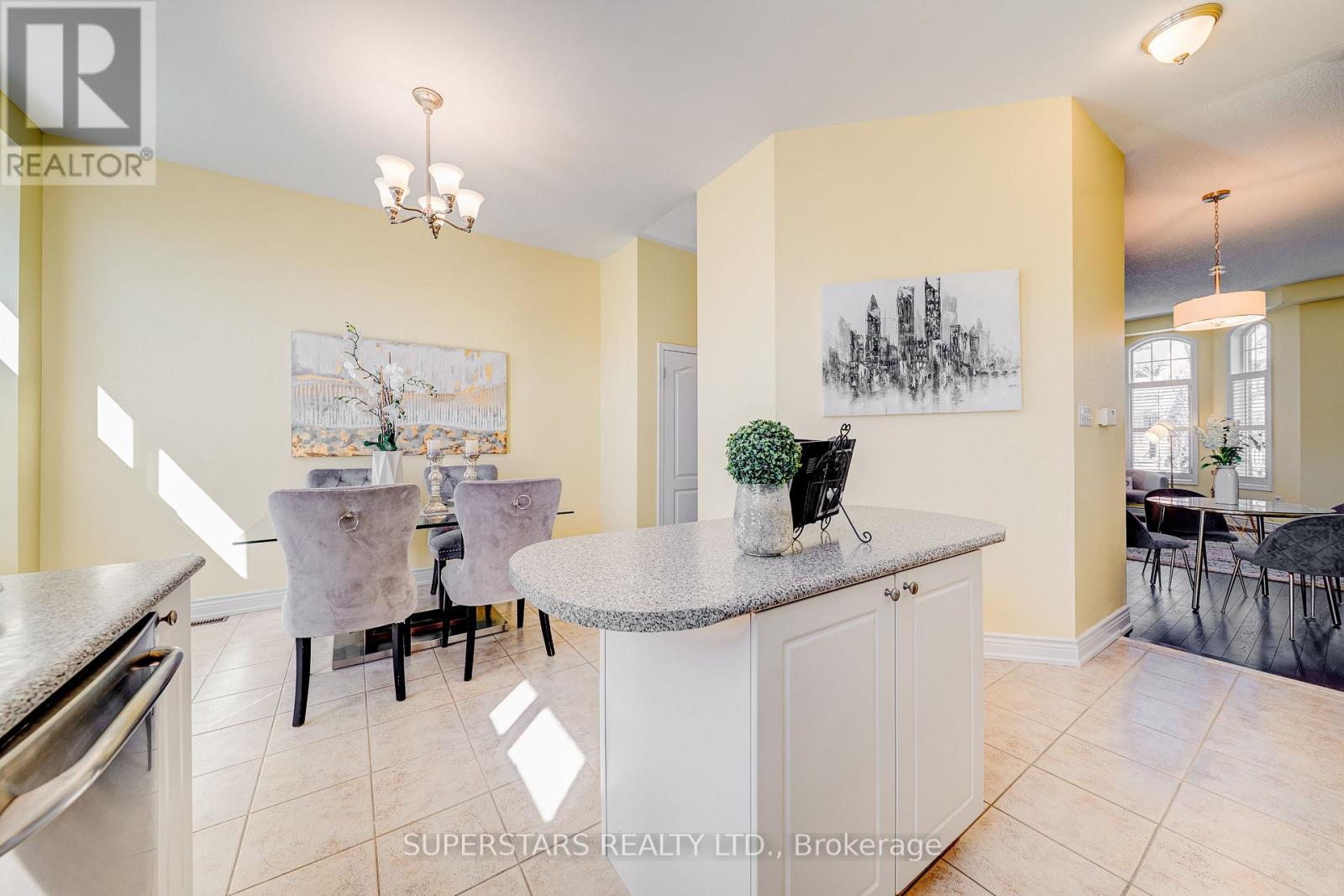 35 Cornell Park Avenue, Markham, Ontario  L6B 1B5 - Photo 7 - N13061044