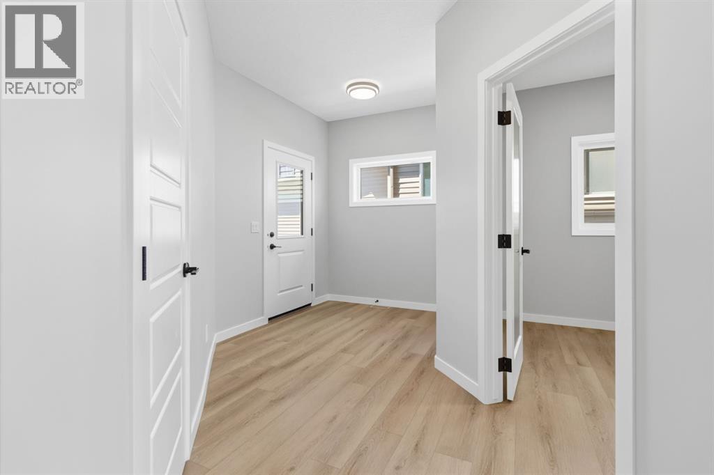 132 Lewiston Drive NE, Calgary, Alberta  T3P 2H9 - Photo 3 - A2267544