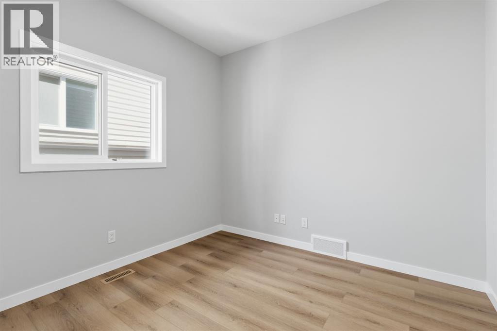 132 Lewiston Drive NE, Calgary, Alberta  T3P 2H9 - Photo 4 - A2267544