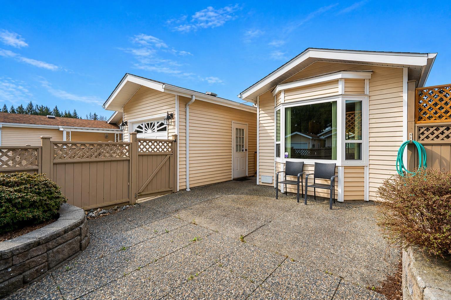 64 1400 164 Street, Surrey, British Columbia  V4A 8V8 - Photo 2 - R3107180