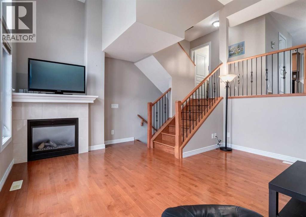 12 Royal Oak Lane NW, Calgary, Alberta  T3G 6B5 - Photo 7 - A2272489