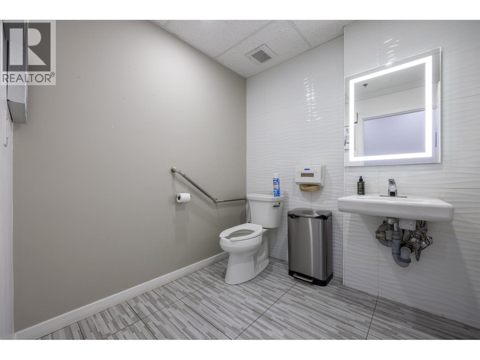1726 Kingsway, Vancouver, British Columbia  V5N 2S3 - Photo 10 - C8078373