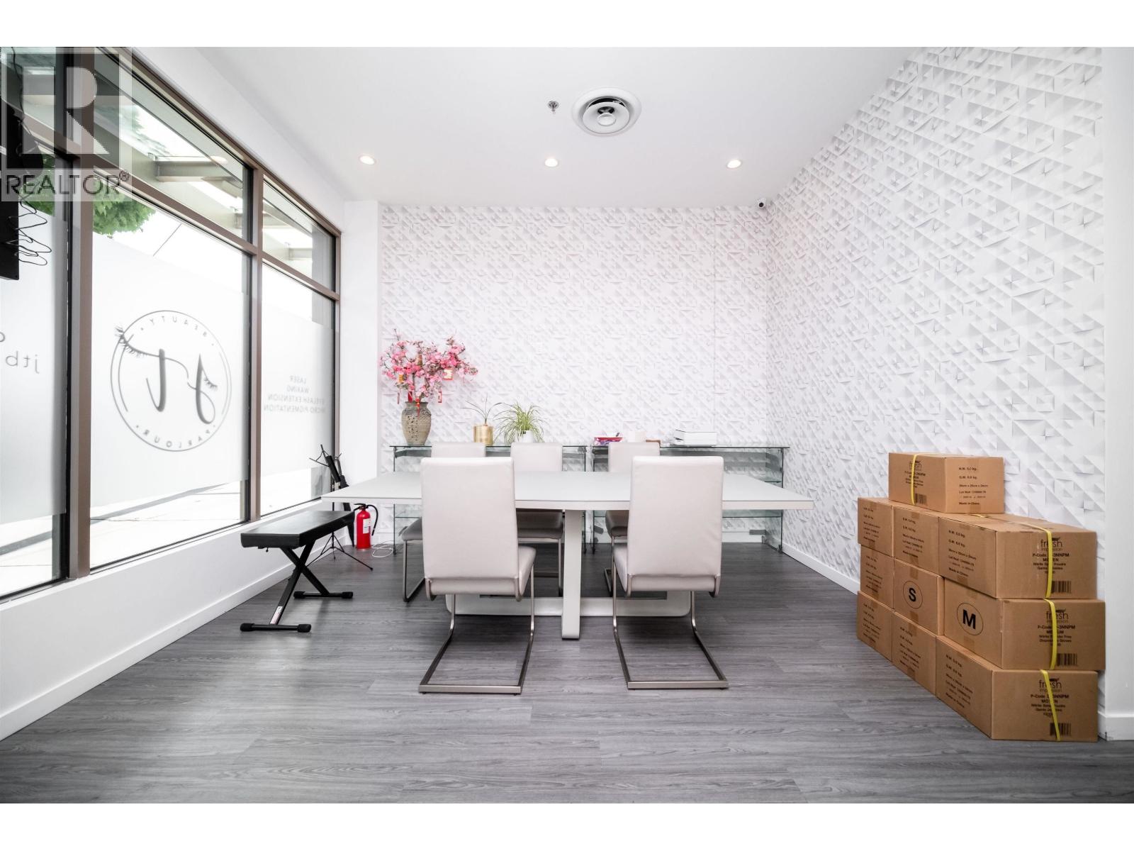 1726 Kingsway, Vancouver, British Columbia  V5N 2S3 - Photo 3 - C8078373
