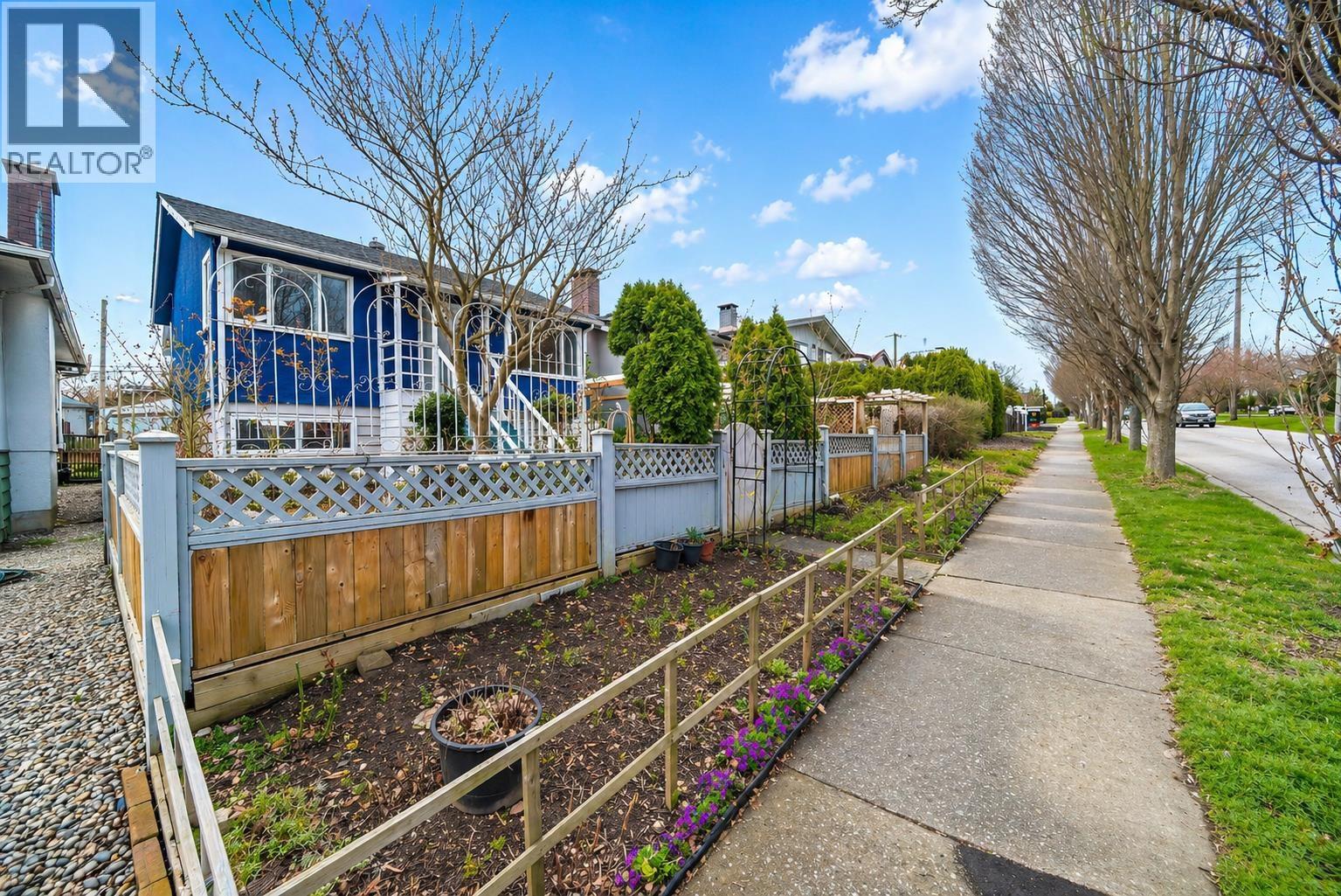 3134 E 1st Avenue, Vancouver, British Columbia  V5M 1B5 - Photo 3 - R3117613