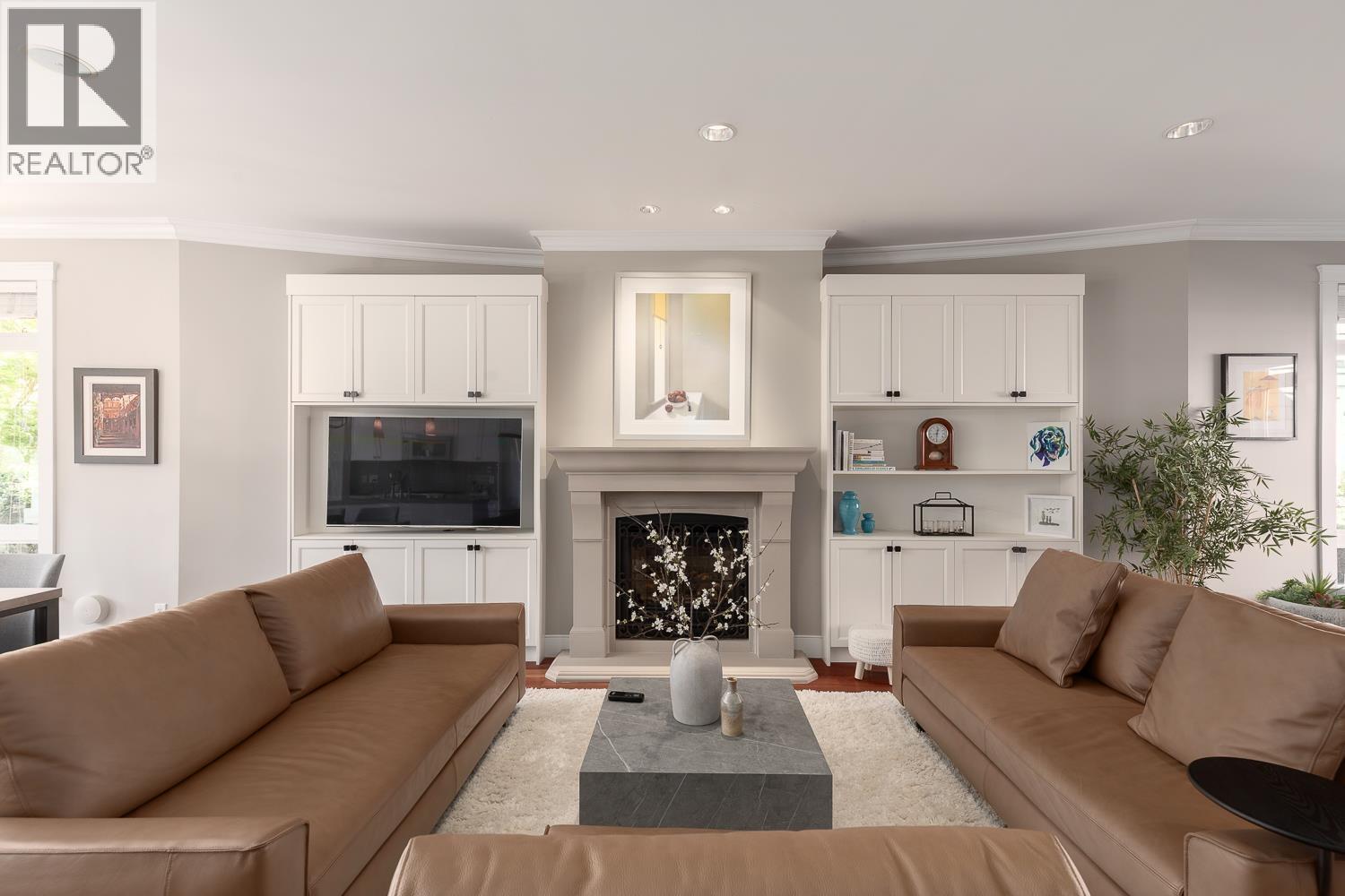 227 E 17 Street, North Vancouver, British Columbia  V7L 2V8 - Photo 9 - R3116924