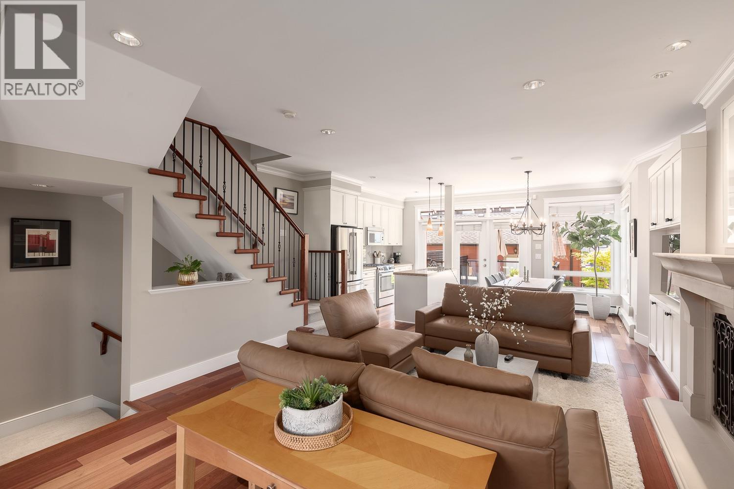 227 E 17 Street, North Vancouver, British Columbia  V7L 2V8 - Photo 8 - R3116924