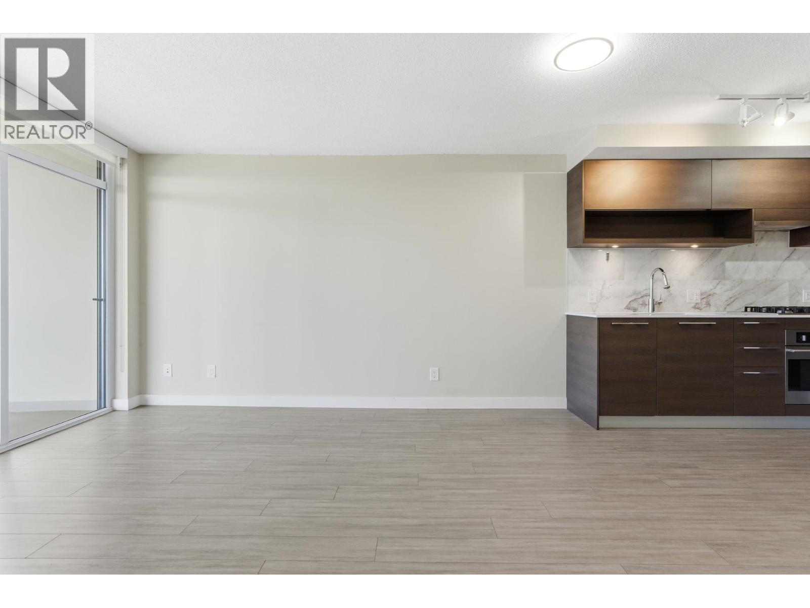 2103 570 Emerson Street, Coquitlam, British Columbia  V3J 0G3 - Photo 8 - R3116822