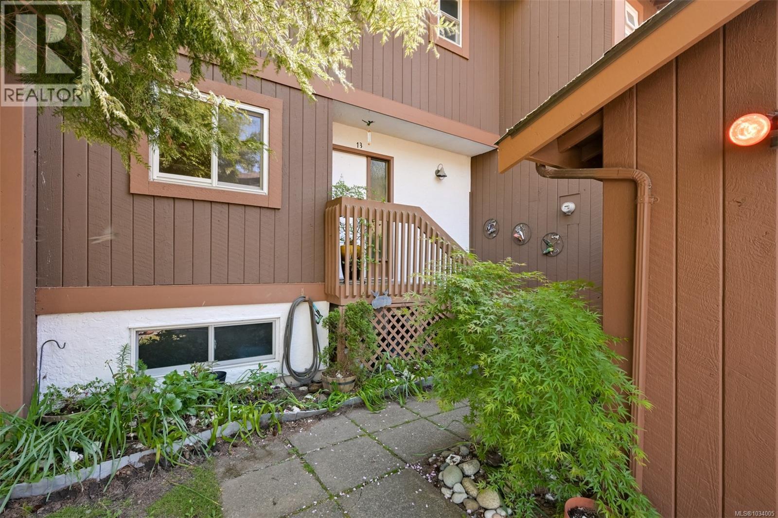 13 933 Admirals Rd, Esquimalt, British Columbia  V9A 2P1 - Photo 4 - 1034005
