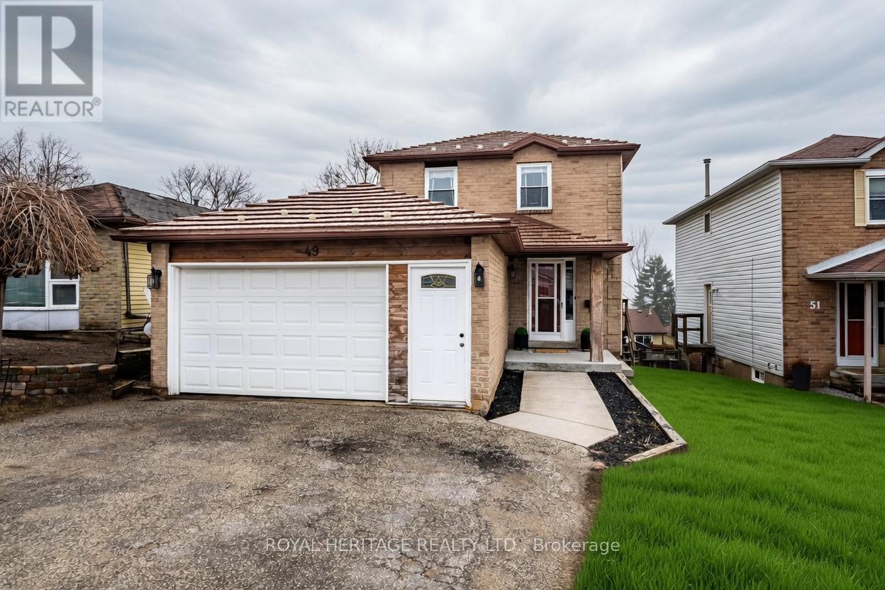 49 BROWNING TRAIL, Barrie, Ontario