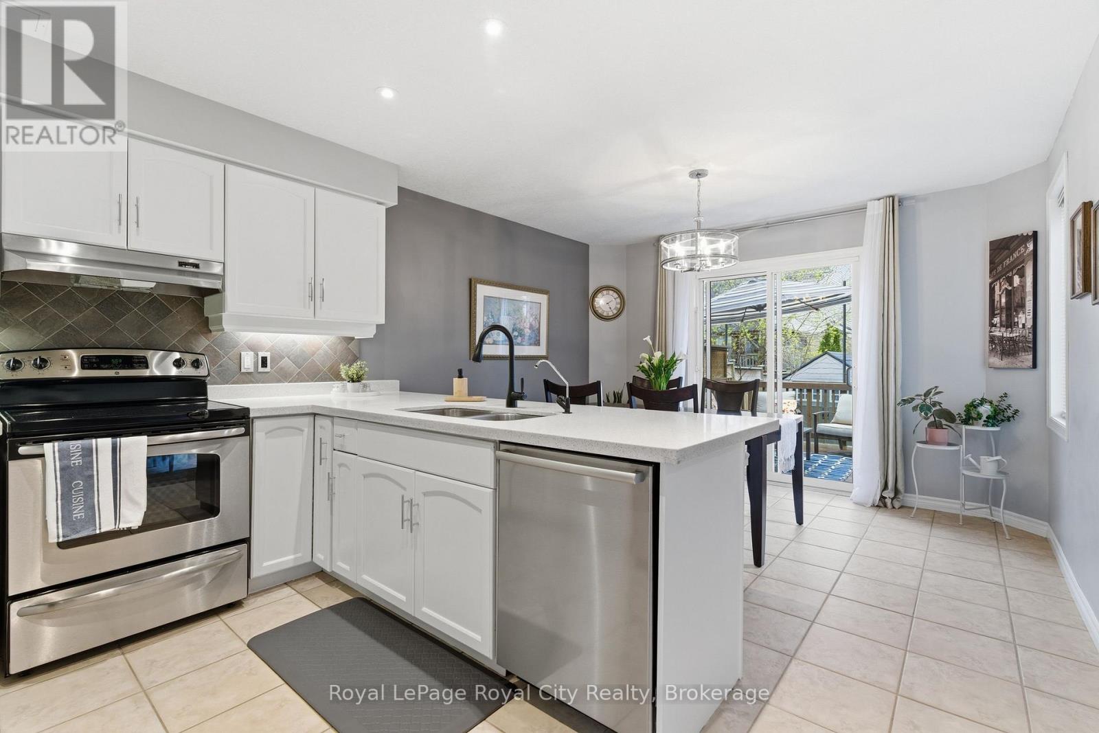 45 Doyle Drive, Guelph (Clairfields/hanlon Business Park), Ontario  N1G 5E3 - Photo 6 - X13061118