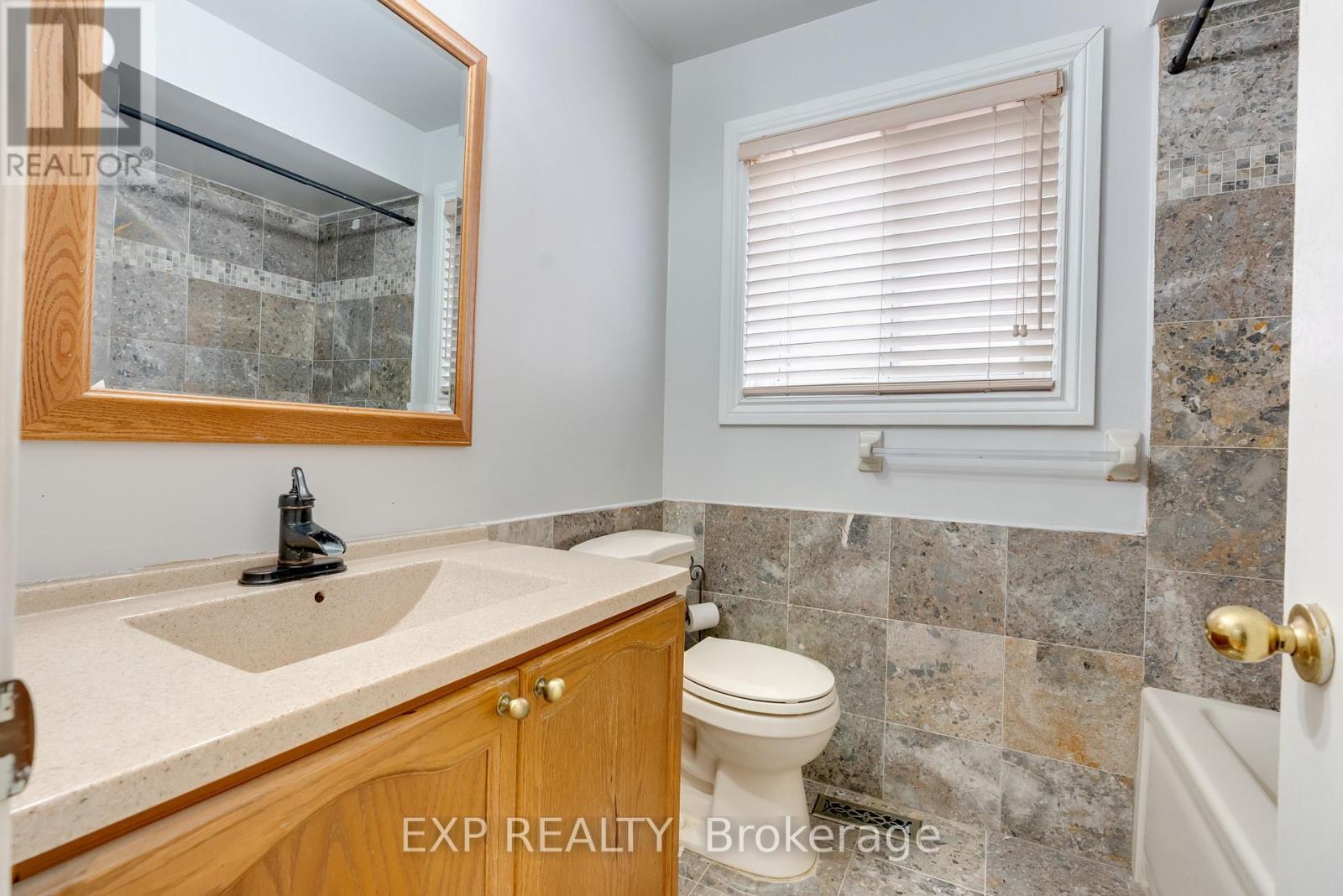 43 Bighorn Crescent, Brampton, Ontario  L6R 1G7 - Photo 25 - W13061144