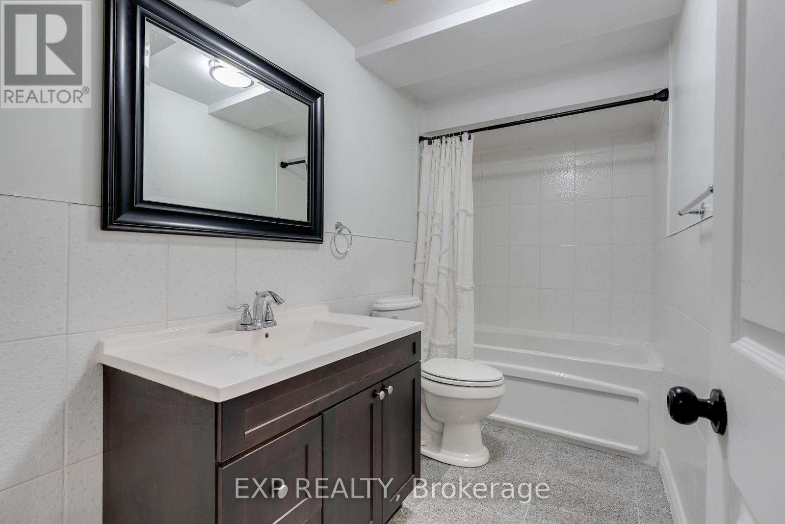 43 Bighorn Crescent, Brampton, Ontario  L6R 1G7 - Photo 42 - W13061144