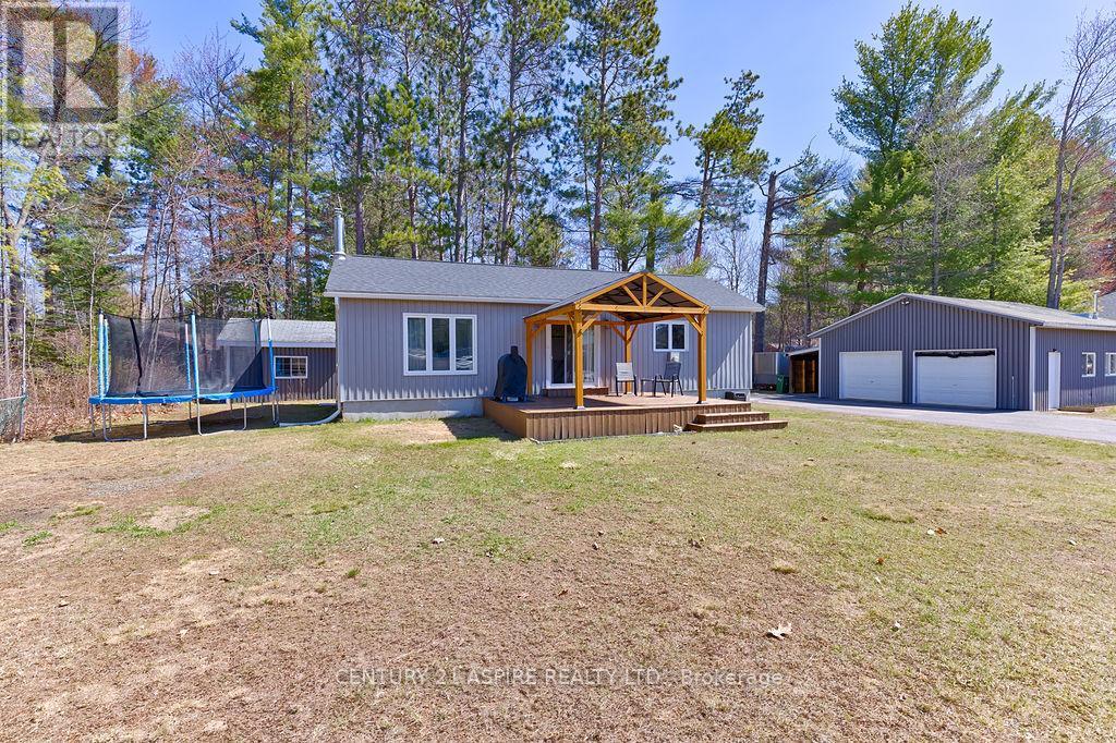 196 SCHWANZ ROAD, Petawawa, Ontario