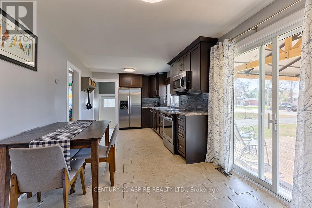 196 Schwanz Road, Petawawa, Ontario  K8H 1Y5 - Photo 13 - X13061128