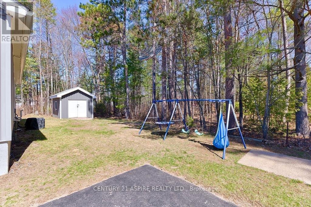 196 Schwanz Road, Petawawa, Ontario  K8H 1Y5 - Photo 4 - X13061128