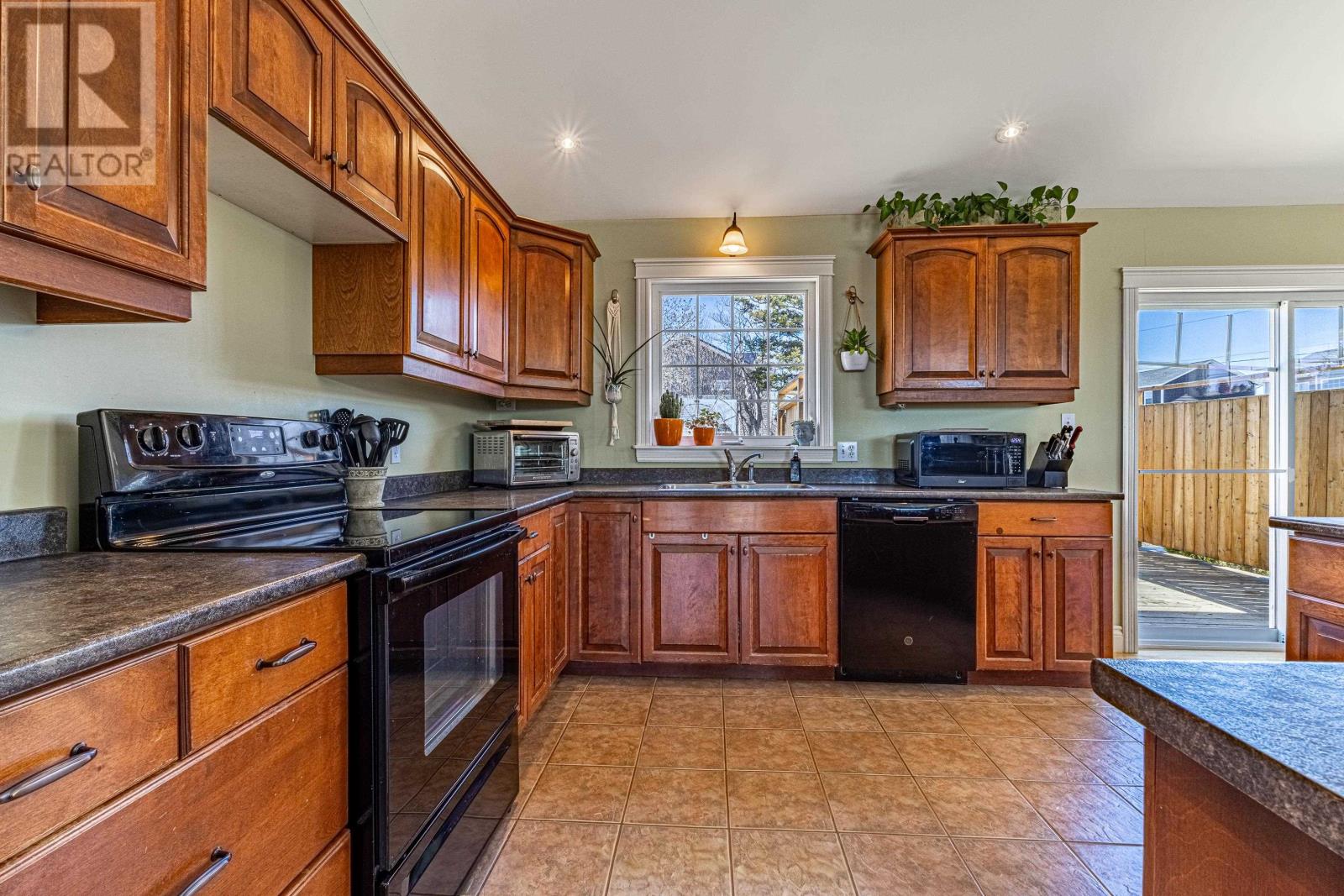 57 John Street, Cornwall, Prince Edward Island  C0A 1H4 - Photo 14 - 202608928