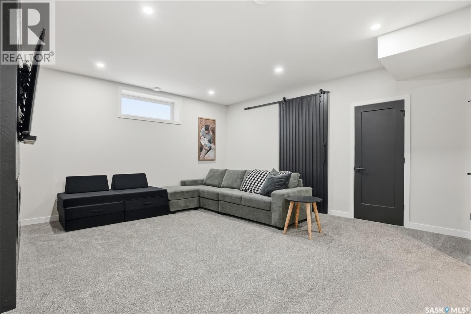 331 Dagnone Crescent, Saskatoon, Saskatchewan  S7V 0P7 - Photo 29 - SK034414