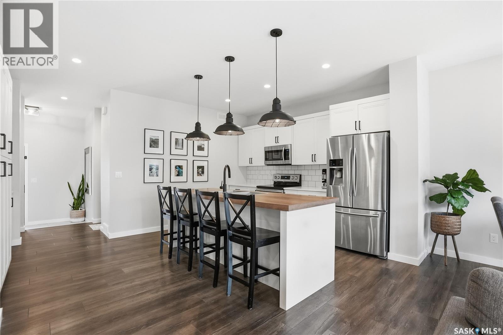 331 Dagnone Crescent, Saskatoon, Saskatchewan  S7V 0P7 - Photo 5 - SK034414