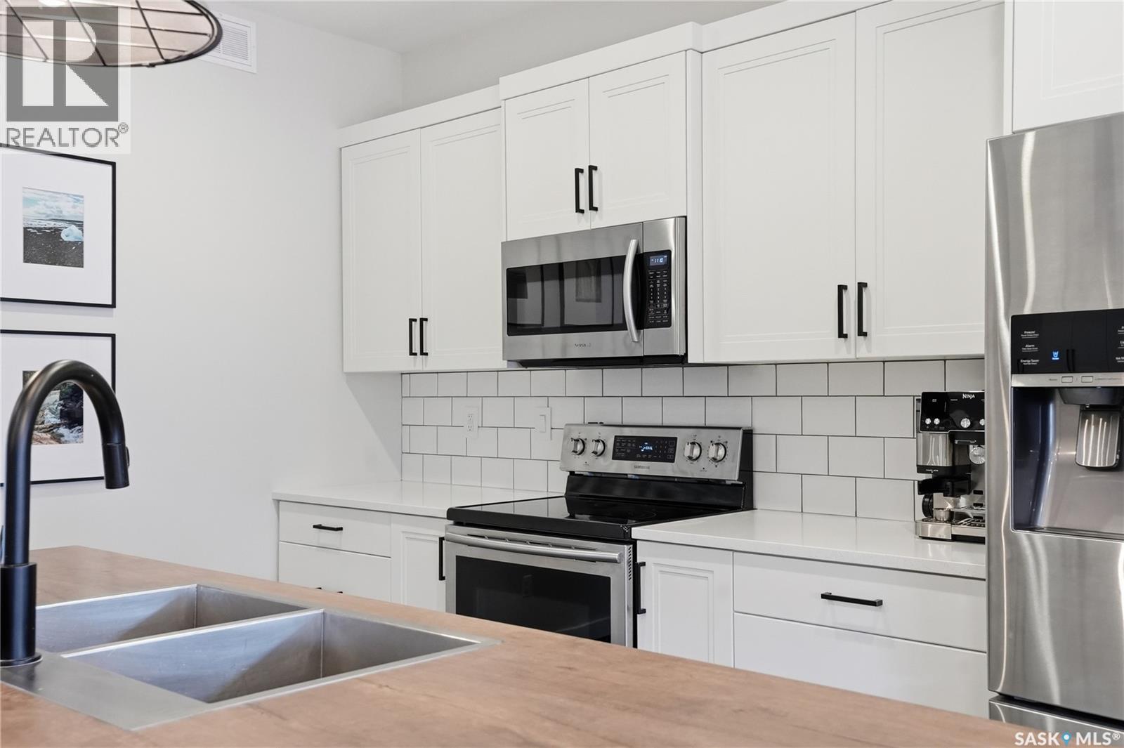 331 Dagnone Crescent, Saskatoon, Saskatchewan  S7V 0P7 - Photo 6 - SK034414