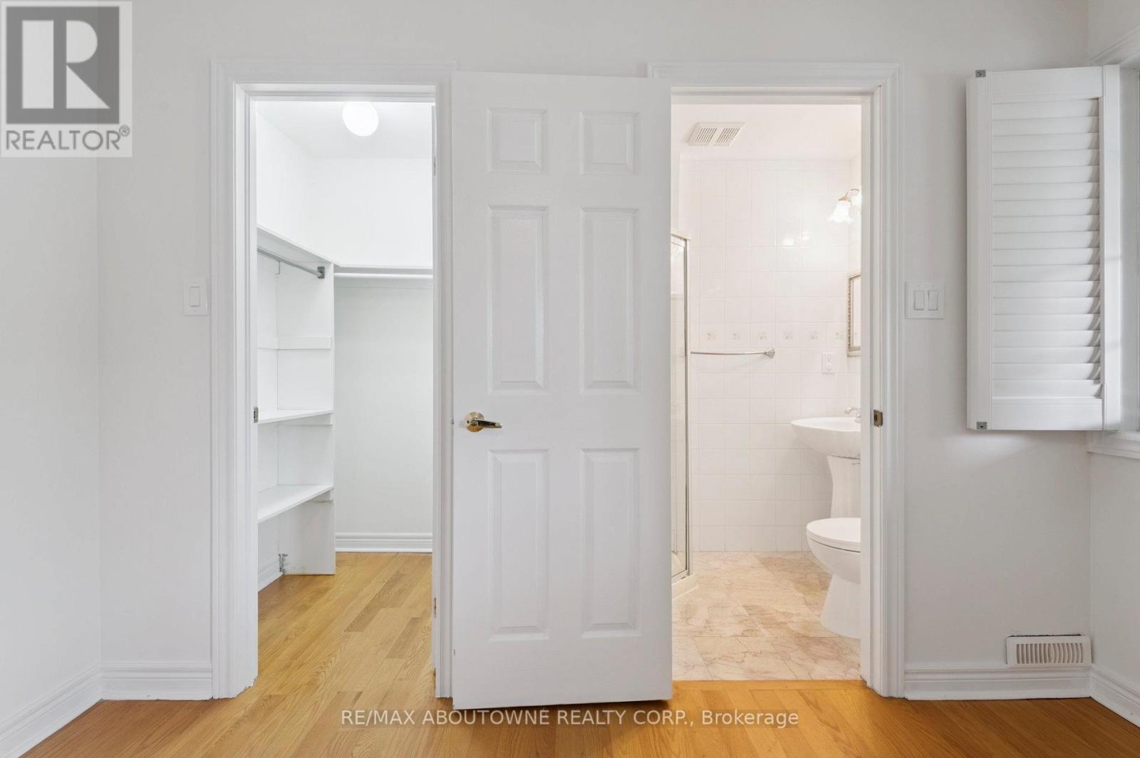 37 Brome Road, Toronto, Ontario  M6L 1T5 - Photo 20 - W12990326