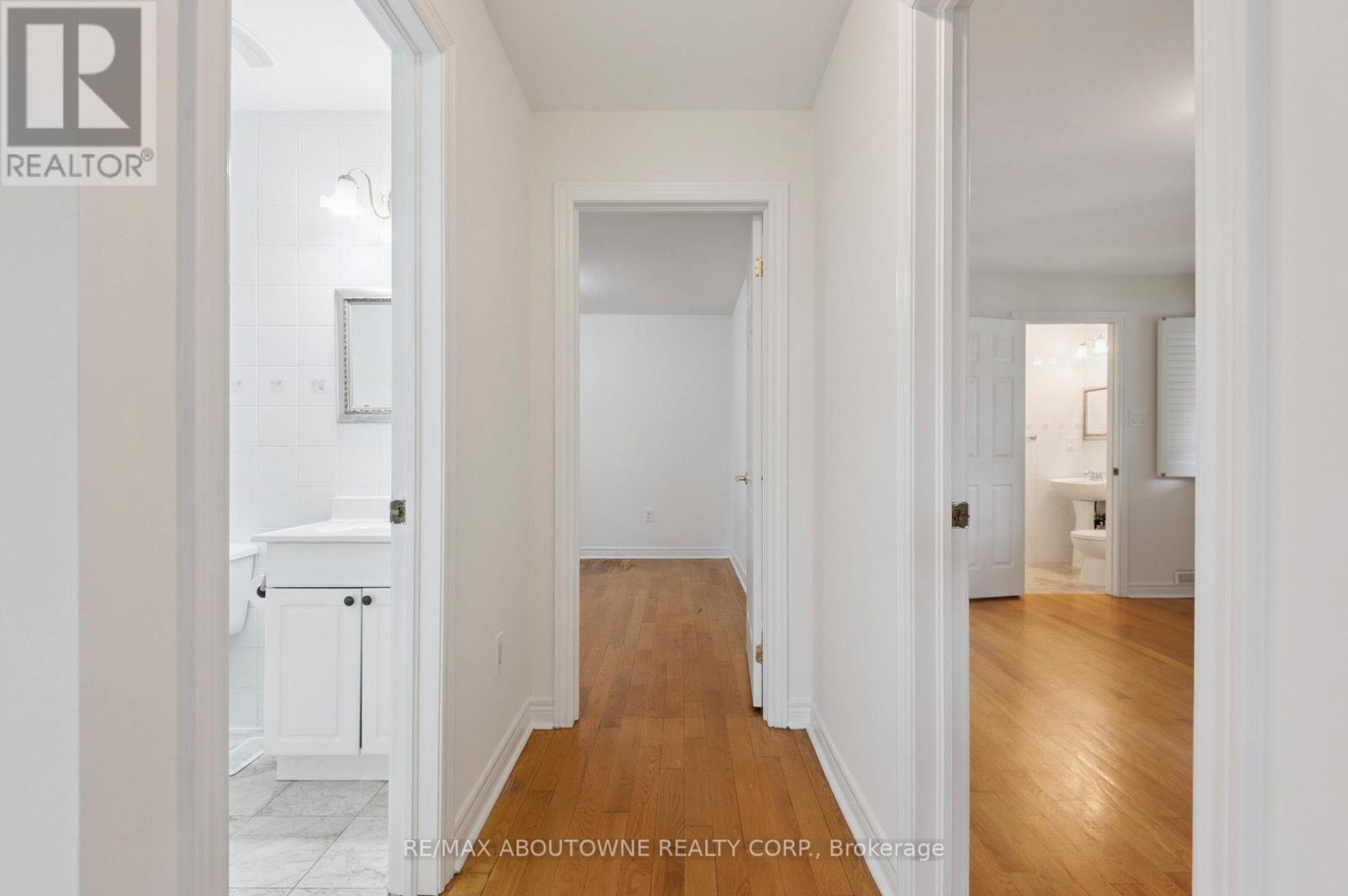 37 Brome Road, Toronto, Ontario  M6L 1T5 - Photo 16 - W12990326