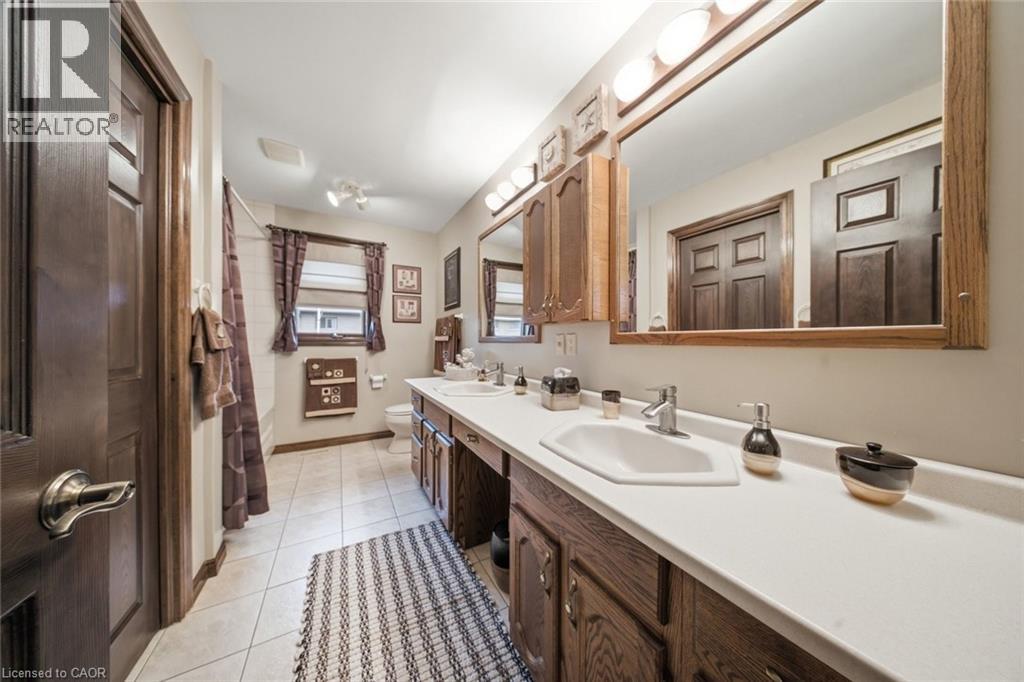 2 Viola Court, Delhi, Ontario  N4B 3C9 - Photo 16 - 40824459