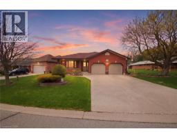 2 VIOLA Court, Delhi, Ontario
