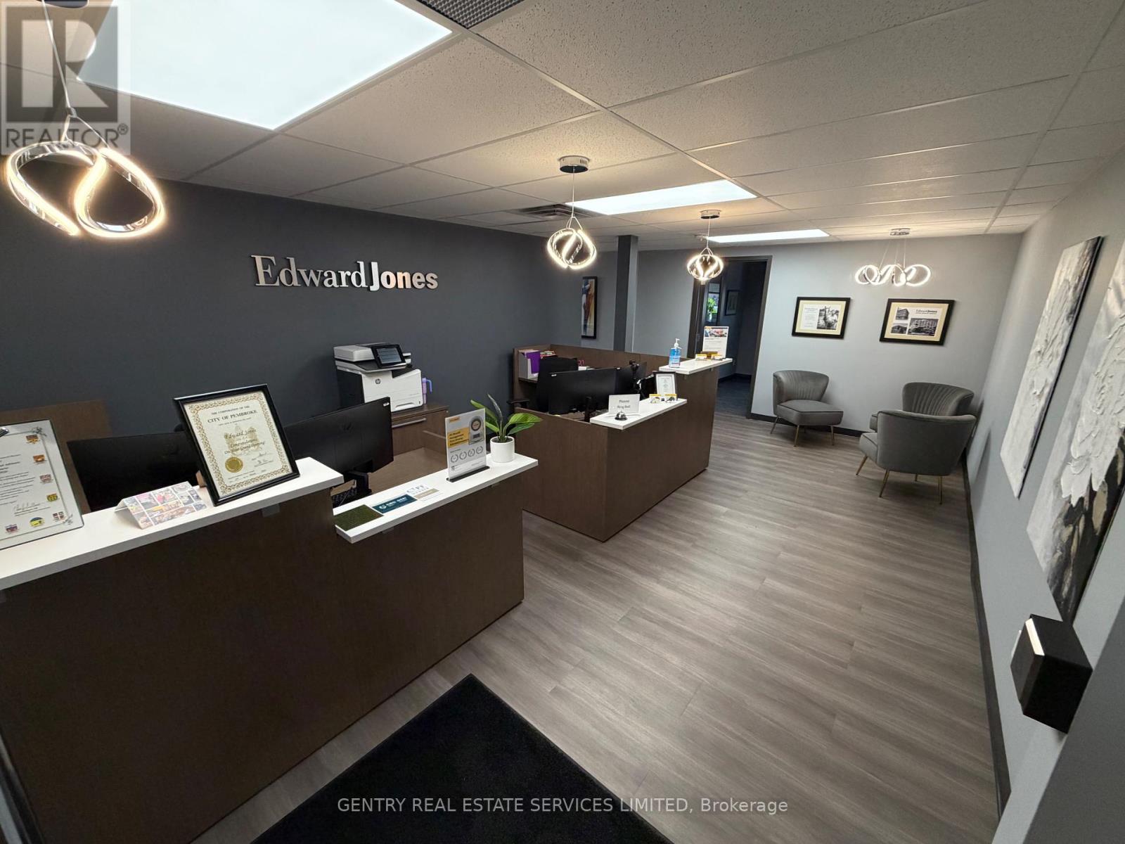 270 Lake Street, Pembroke, Ontario  K8A 7Y9 - Photo 10 - X12764878