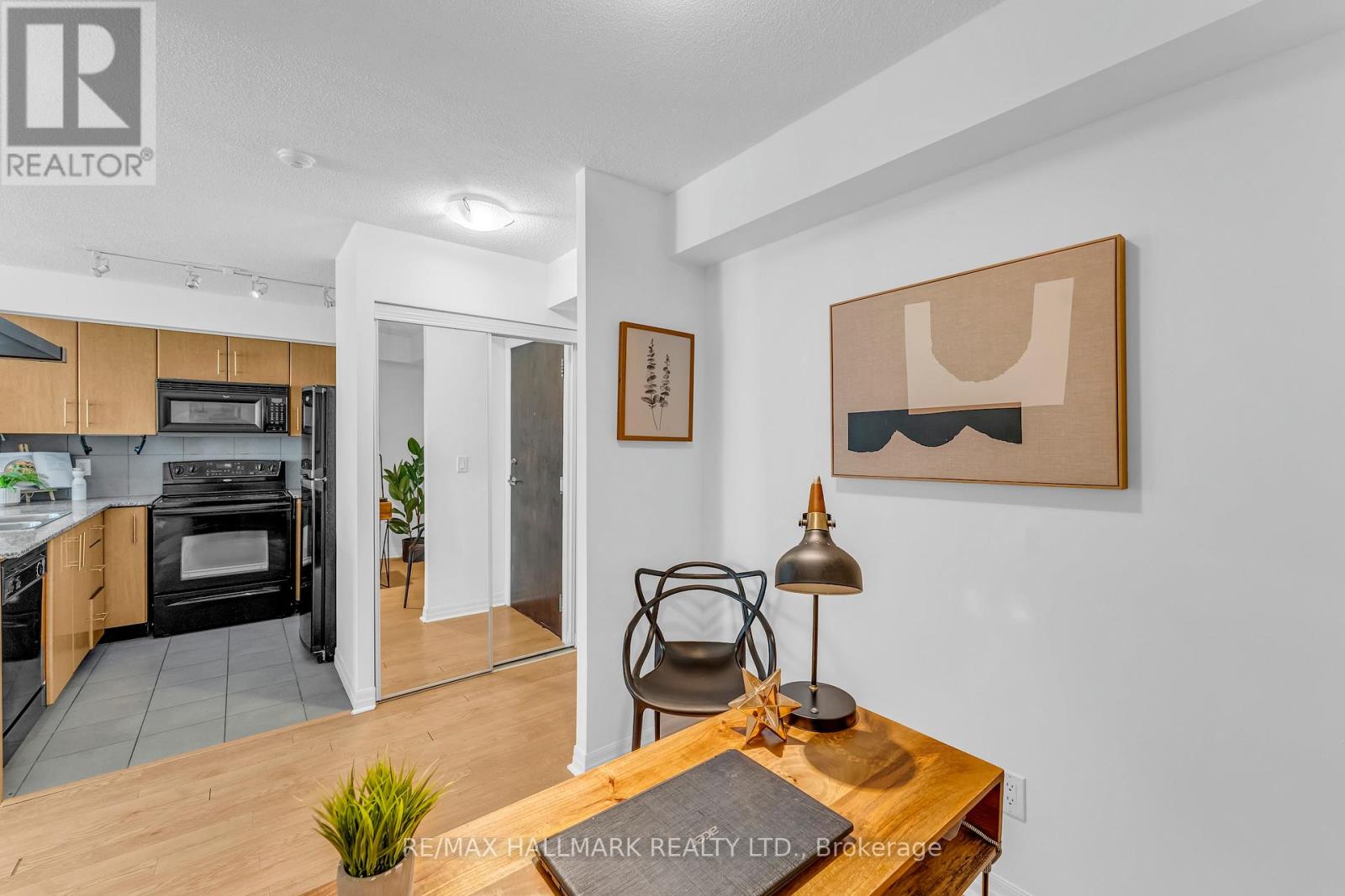 1908 - 16 Yonge Street, Toronto, Ontario  M5E 2A3 - Photo 9 - C13002910