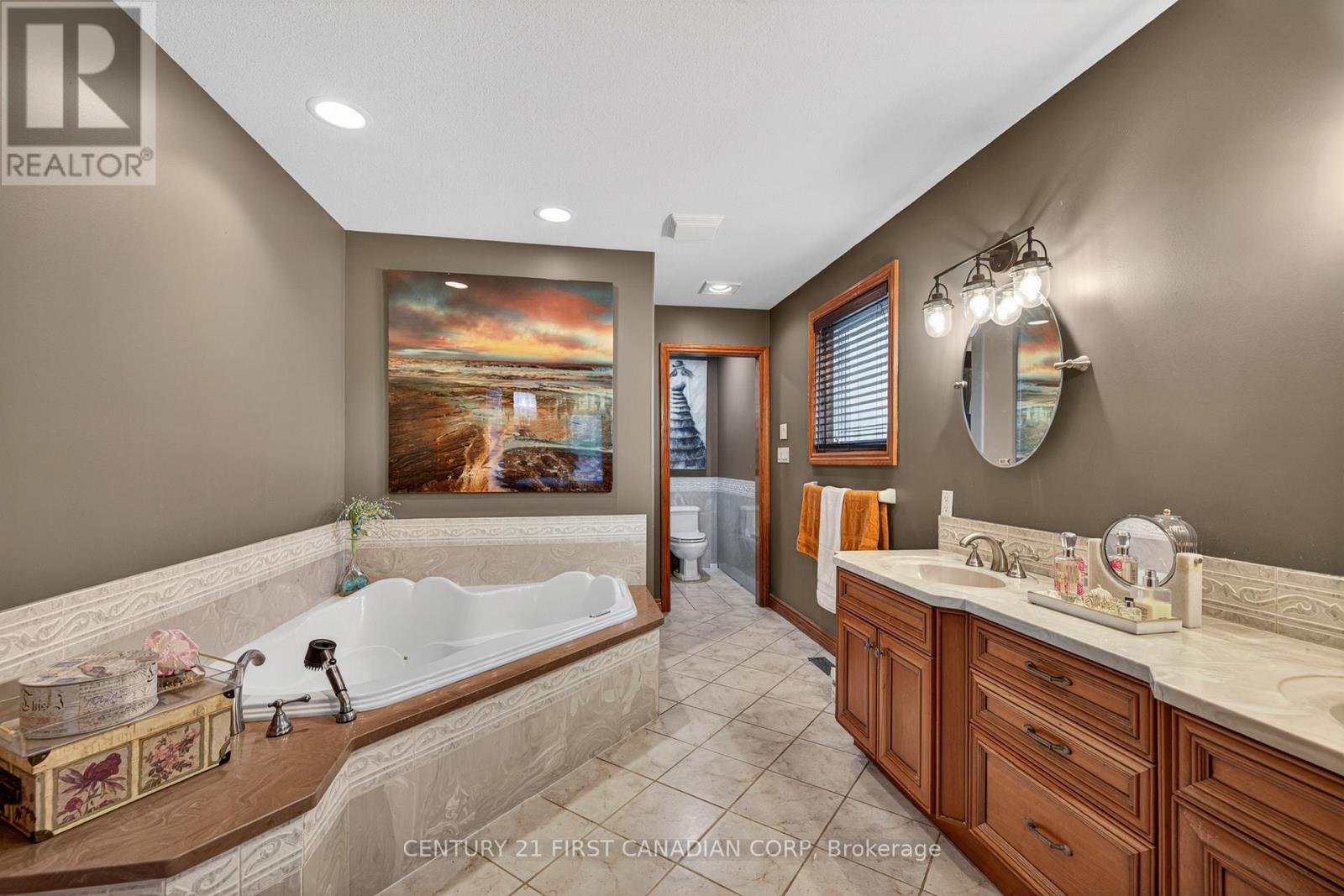 425 Park Avenue W, Chatham-Kent, Ontario  N7M 1W6 - Photo 18 - X13061126