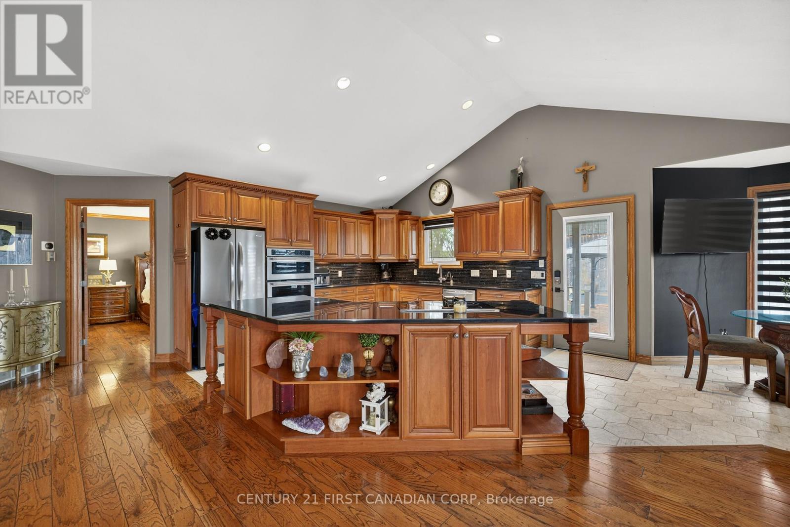 425 Park Avenue W, Chatham-Kent, Ontario  N7M 1W6 - Photo 7 - X13061126