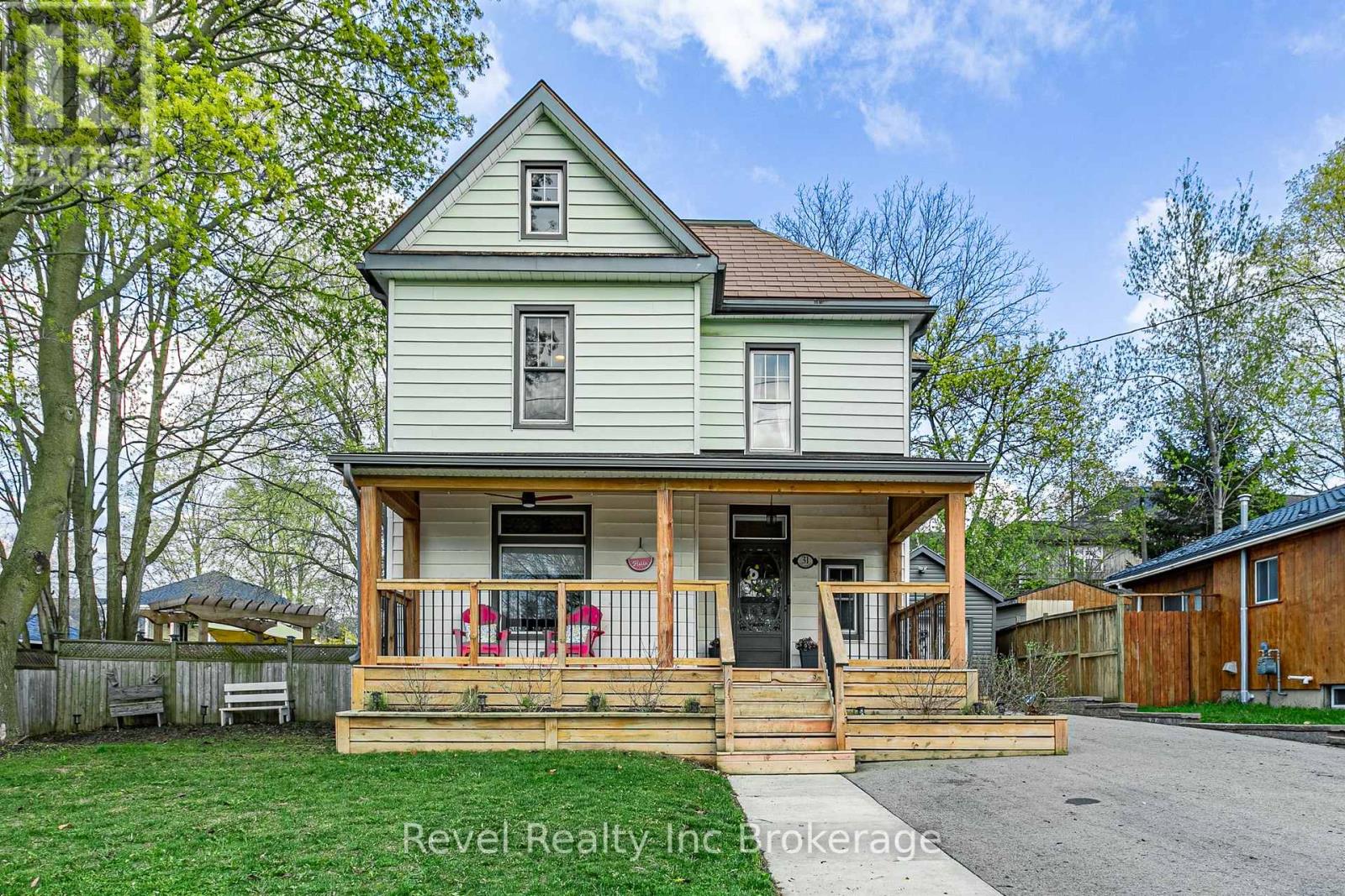 31 Ann Street, Ingersoll, Ontario  N5C 2E9 - Photo 1 - X13061182