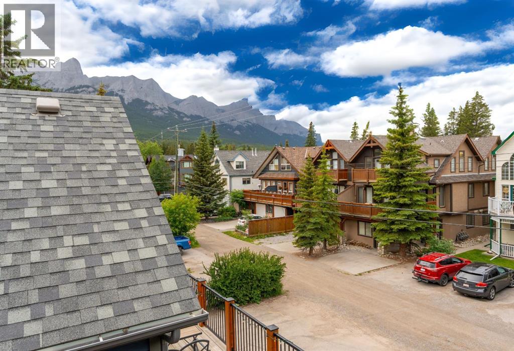 2, 722 3rd Street, Canmore, Alberta  T1W 2J6 - Photo 2 - A2279960
