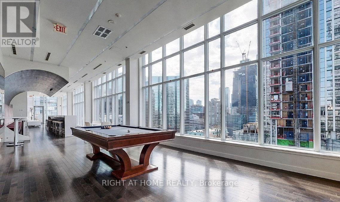 Lph01 - 21 Nelson Street, Toronto, Ontario  M5V 3H9 - Photo 46 - C13061158