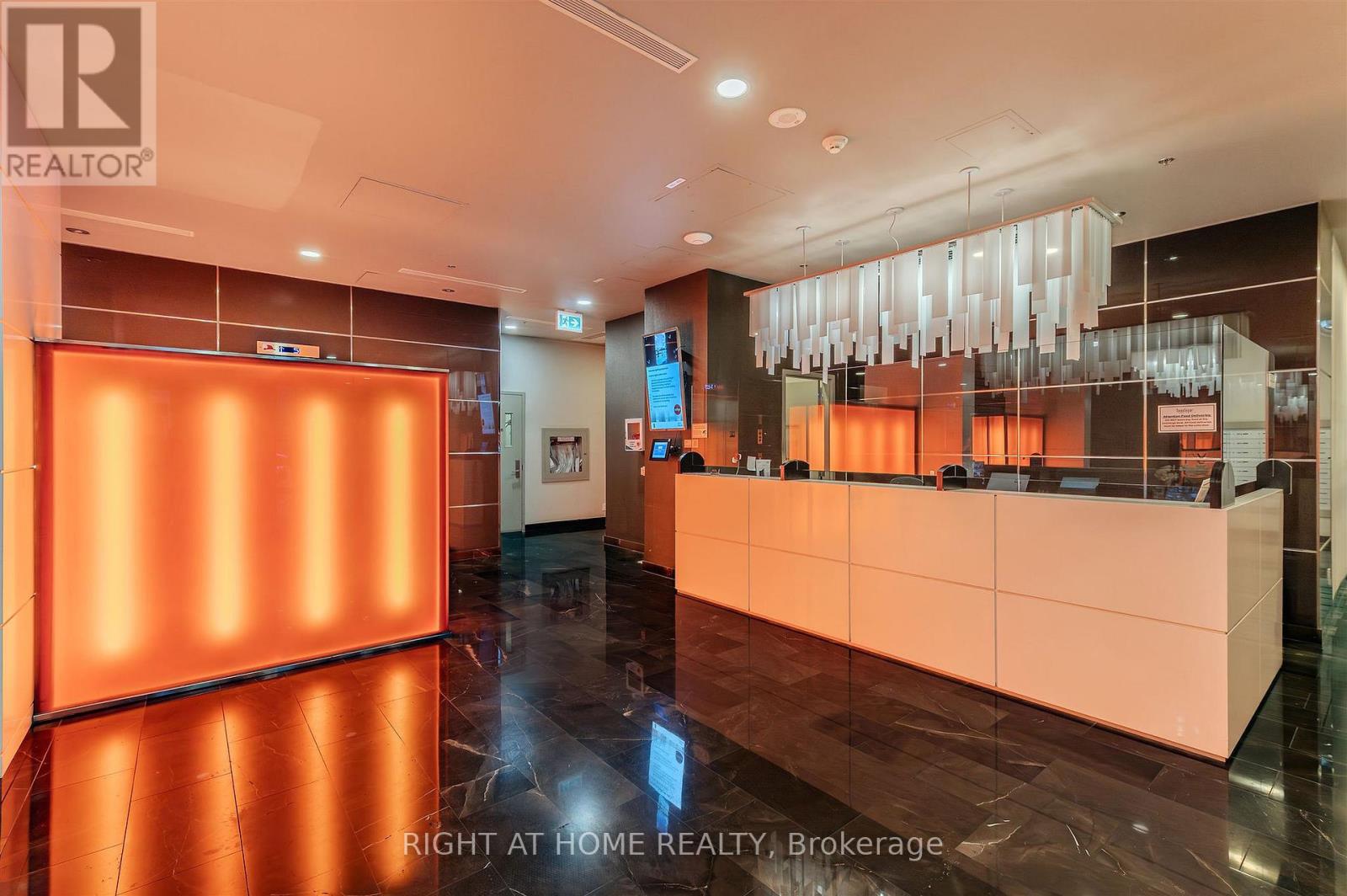 Lph01 - 21 Nelson Street, Toronto, Ontario  M5V 3H9 - Photo 5 - C13061158