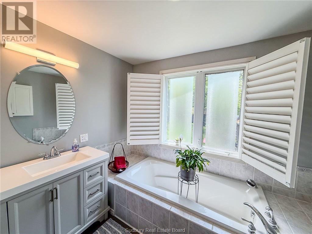 1086 Lake Street, Willisville, Ontario  P5E 0A6 - Photo 33 - 2127373