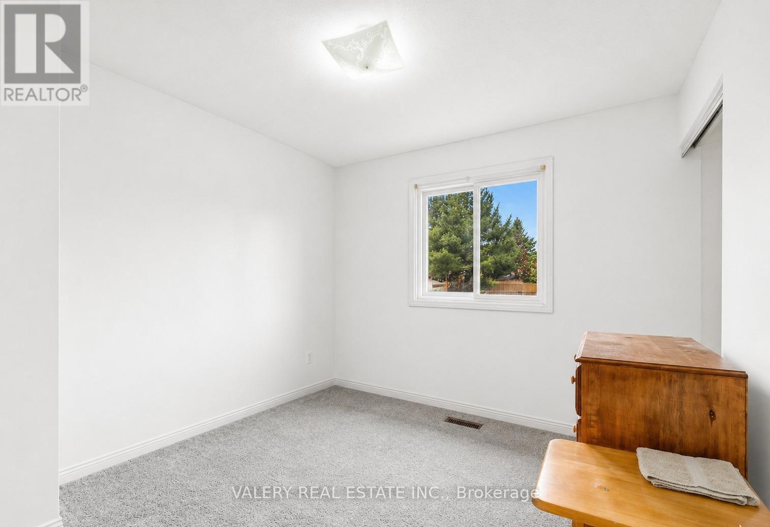 1610 Rawlings Drive, Pickering, Ontario  L1V 5B5 - Photo 2 - E13061110