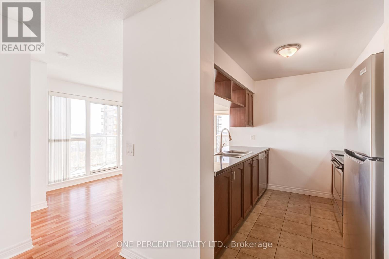 2004 - 70 Town Centre Court, Toronto, Ontario  M1P 4Y7 - Photo 18 - E13061176