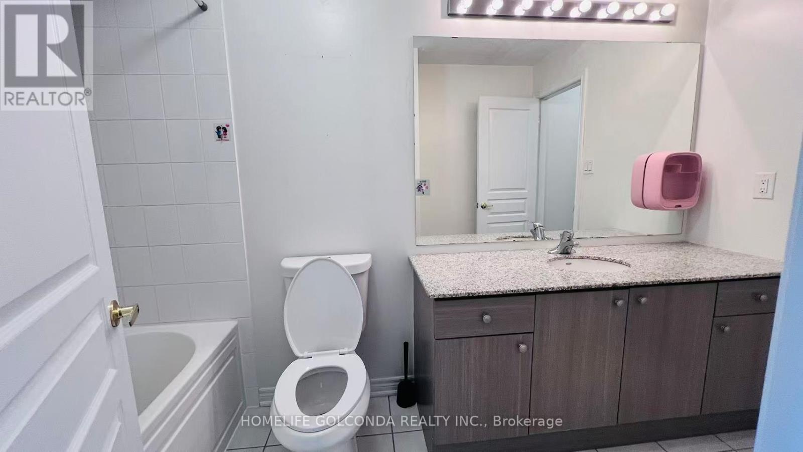 42 Pagnello Crescent, Markham, Ontario  L6B 0T3 - Photo 11 - N13061072