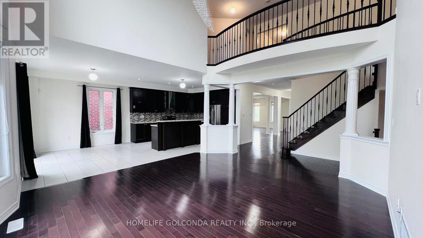 42 Pagnello Crescent, Markham, Ontario  L6B 0T3 - Photo 2 - N13061072