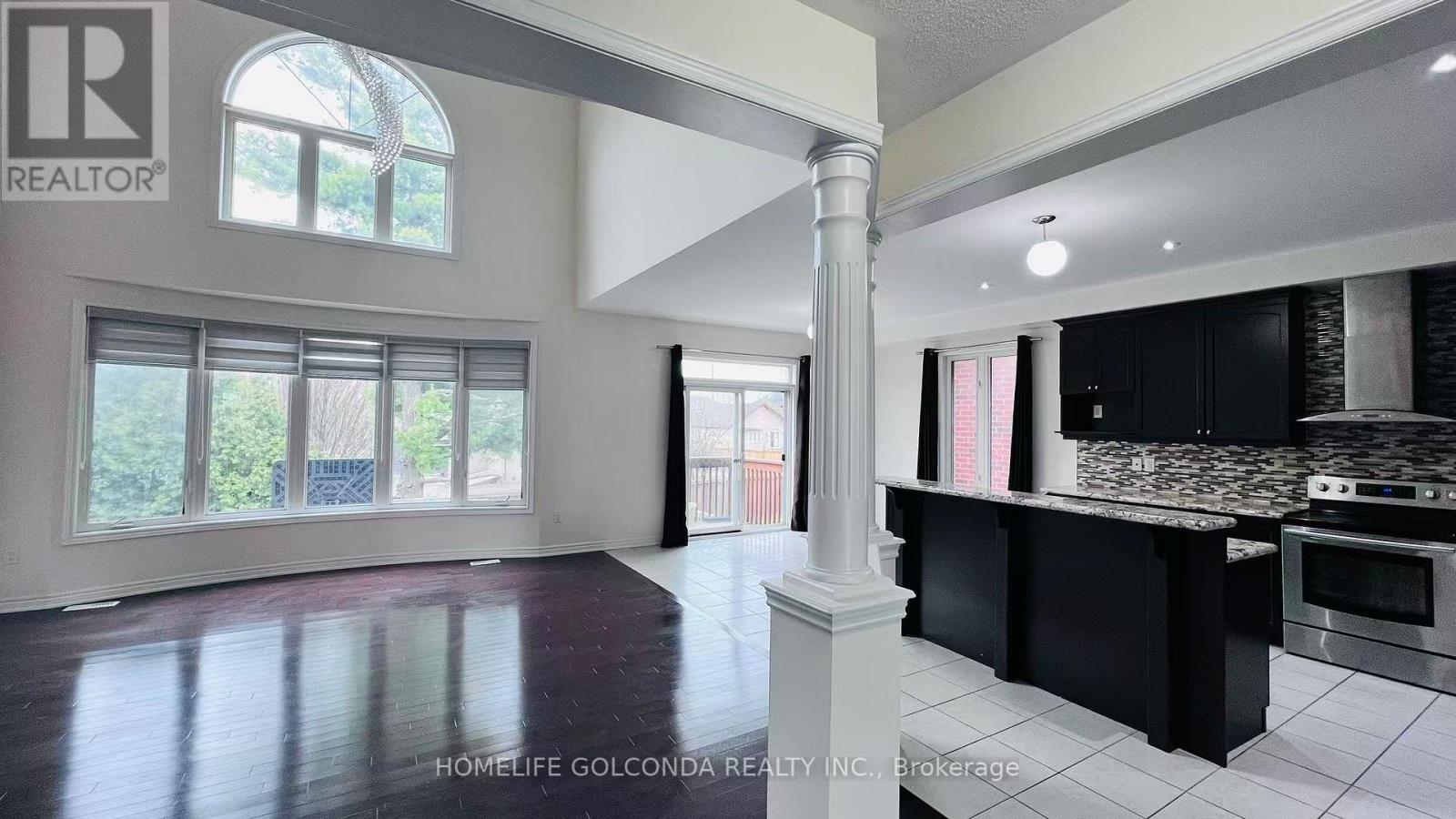 42 Pagnello Crescent, Markham, Ontario  L6B 0T3 - Photo 3 - N13061072