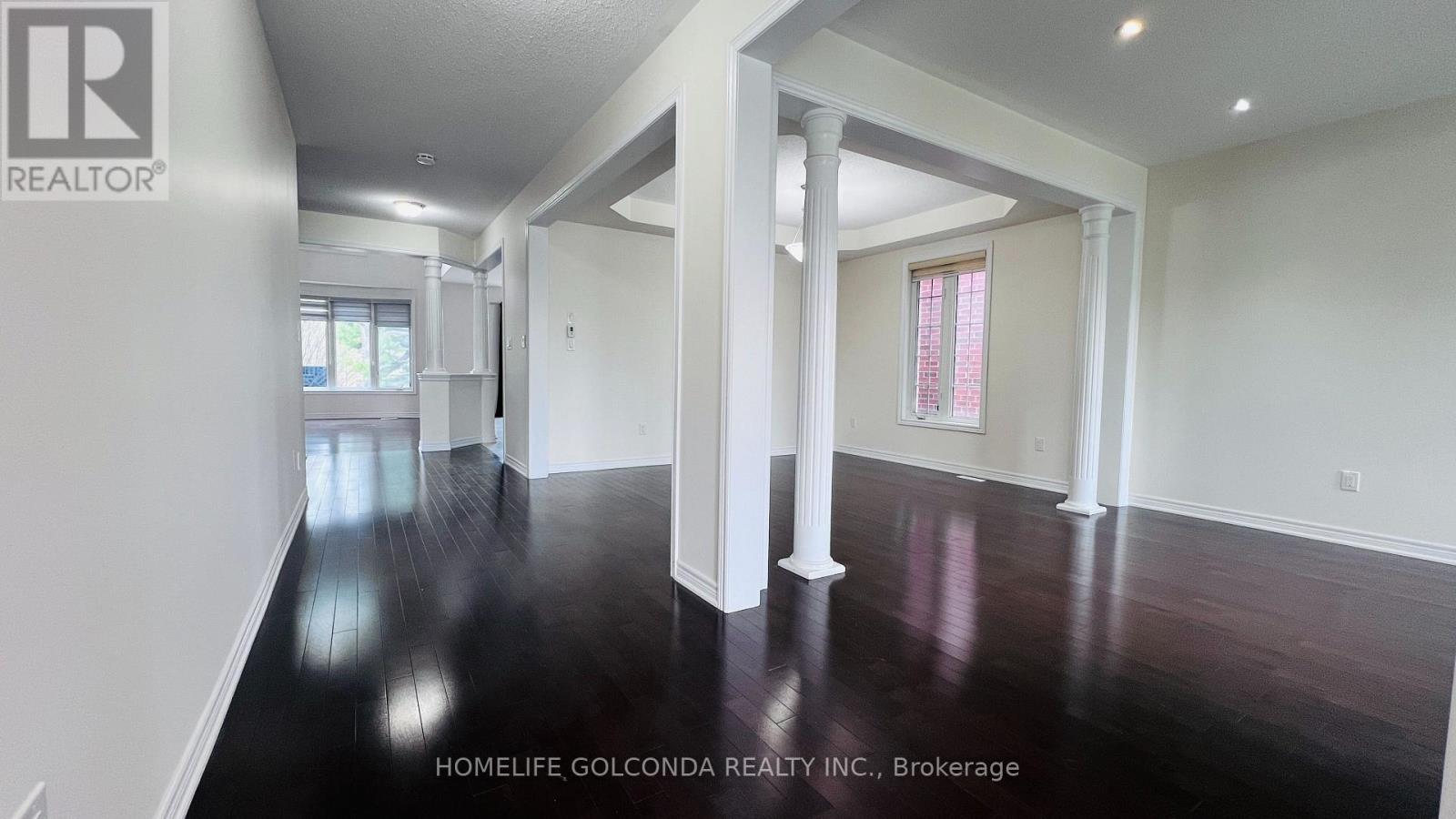 42 Pagnello Crescent, Markham, Ontario  L6B 0T3 - Photo 4 - N13061072