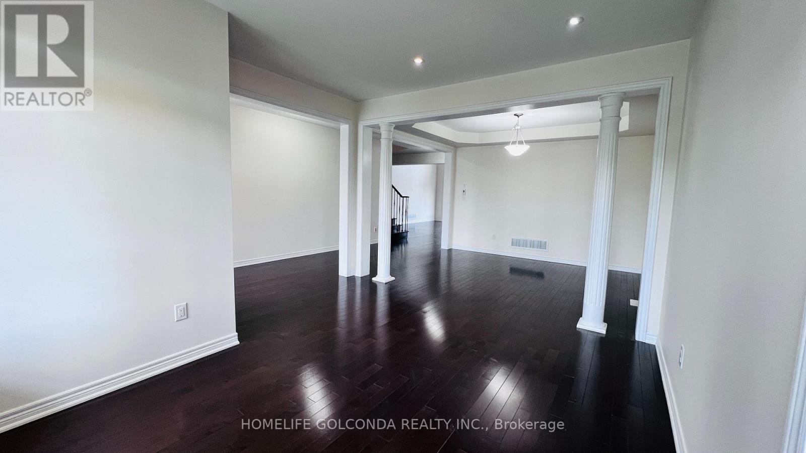 42 Pagnello Crescent, Markham, Ontario  L6B 0T3 - Photo 5 - N13061072