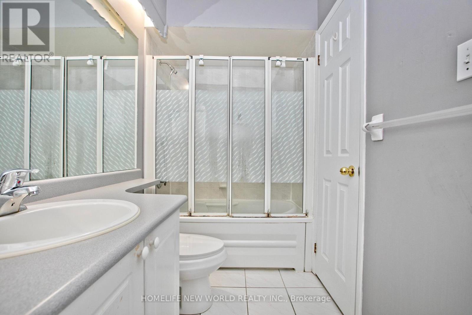 694 Limpert Terrace, Newmarket, Ontario  L3Y 8R2 - Photo 11 - N13061080